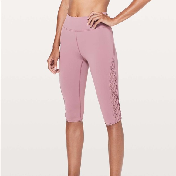 Lululemon Love Knot Crop *15" Figue Luxtreme Pink - Picture 2 of 14